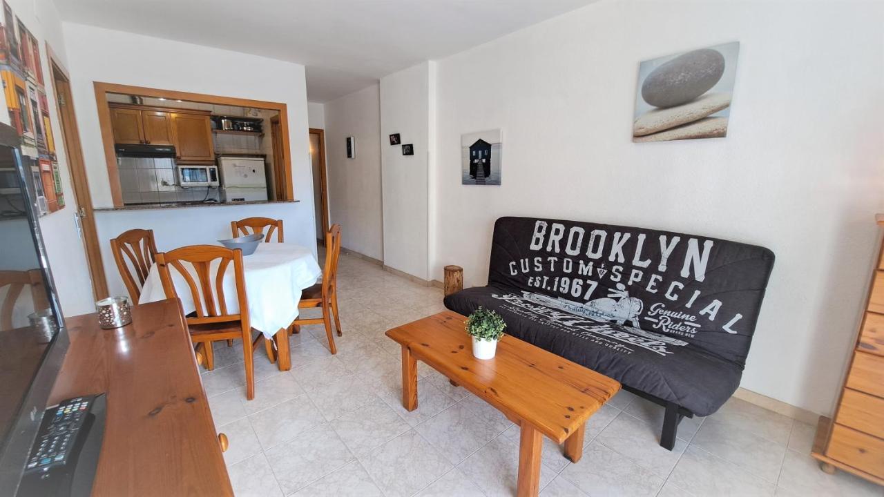Apartamentos Navarra 07 Salou Kültér fotó