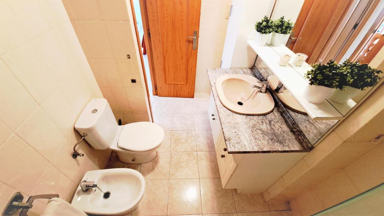 Apartamentos Navarra 07 Salou Kültér fotó